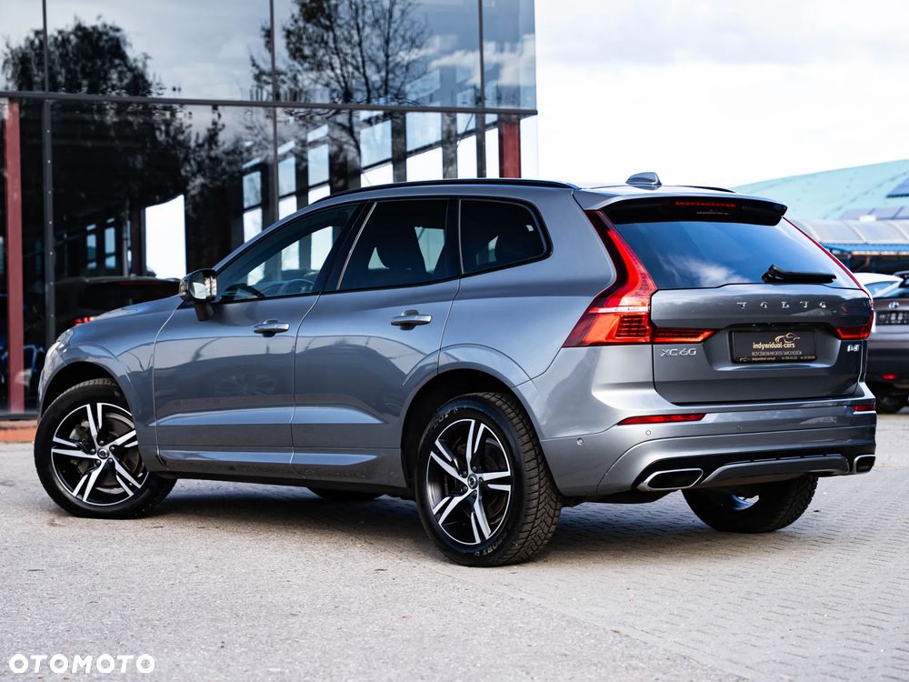 Volvo XC 60 B4 D AWD Plus Dark - 10