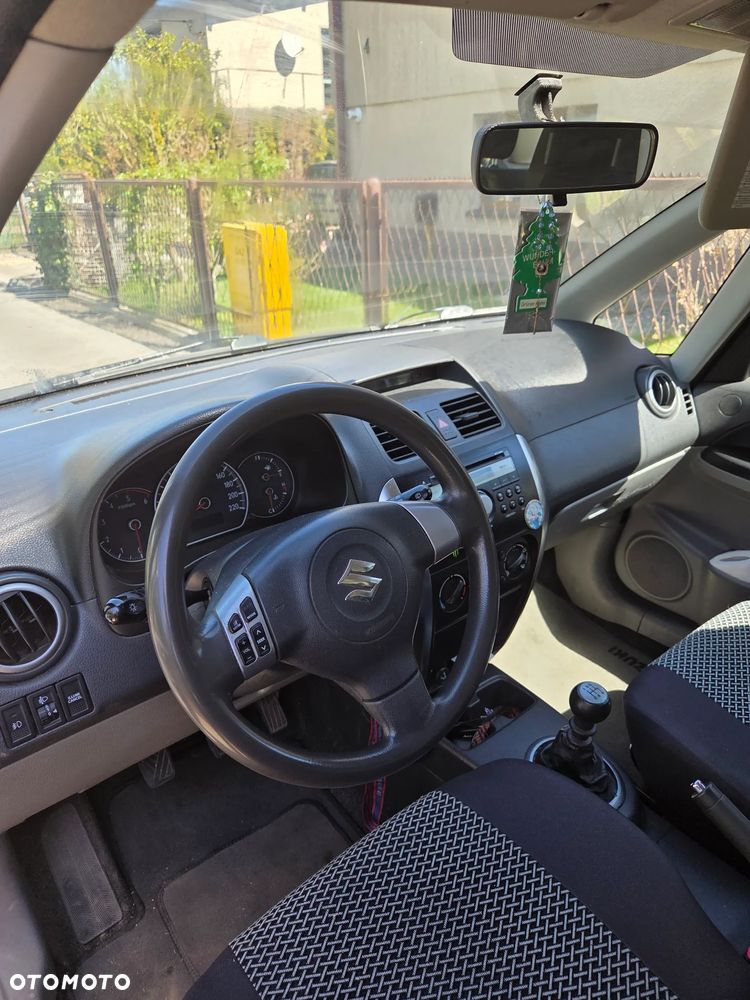 Suzuki SX4 1.6 DDiS Comfort - 6