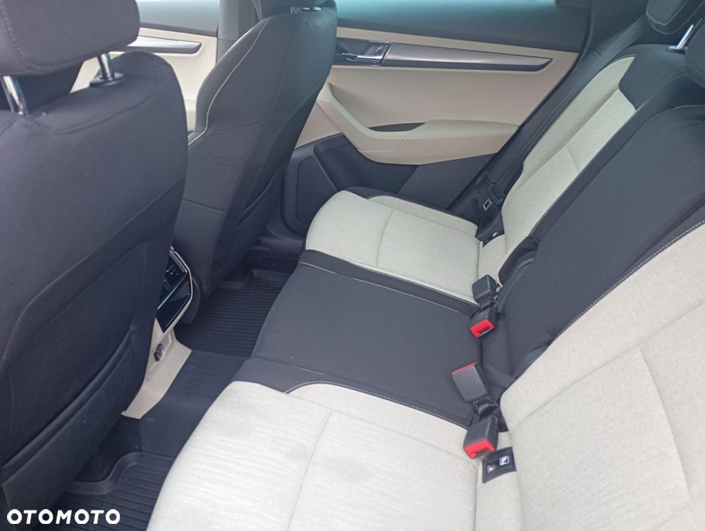 Skoda Karoq 1.6 TDI 4x2 Style DSG - 10