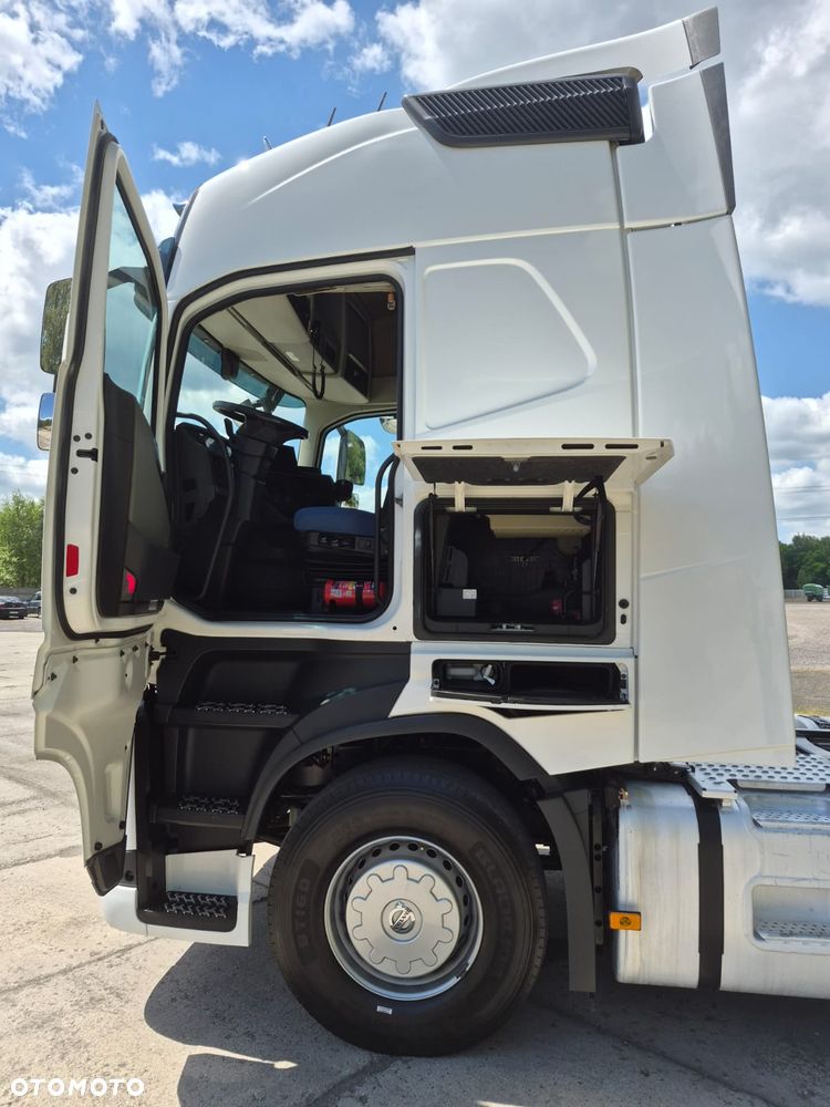 Volvo FH500 pierwszy właściciel, bogate wyposażenie, bezwypadkowy - 20