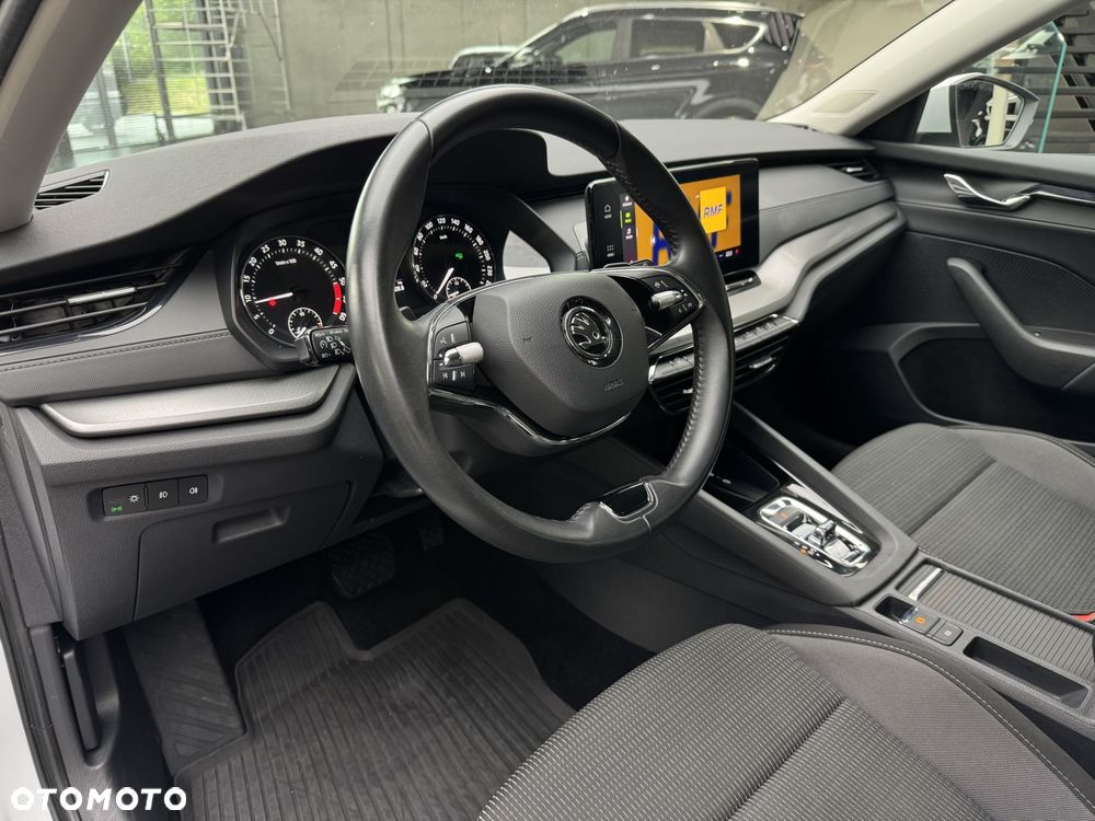 Skoda Octavia 2.0 TDI Ambition DSG - 10