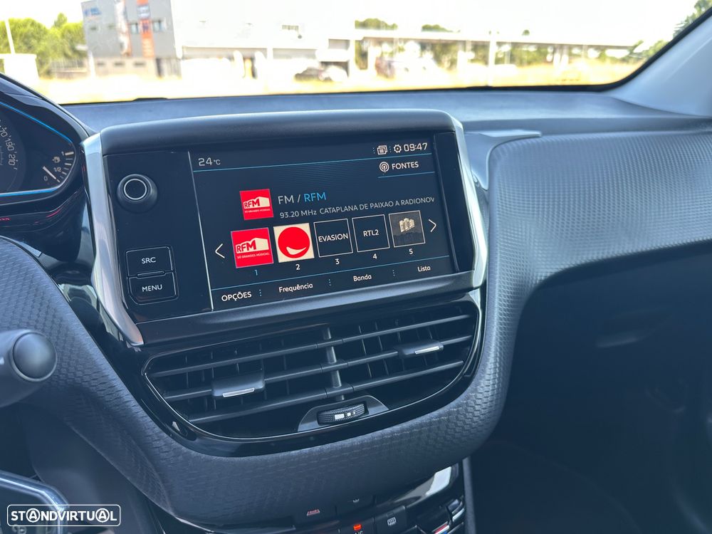 Peugeot 2008 BlueHDi FAP 120 STOP & START EAT6 Allure - 18