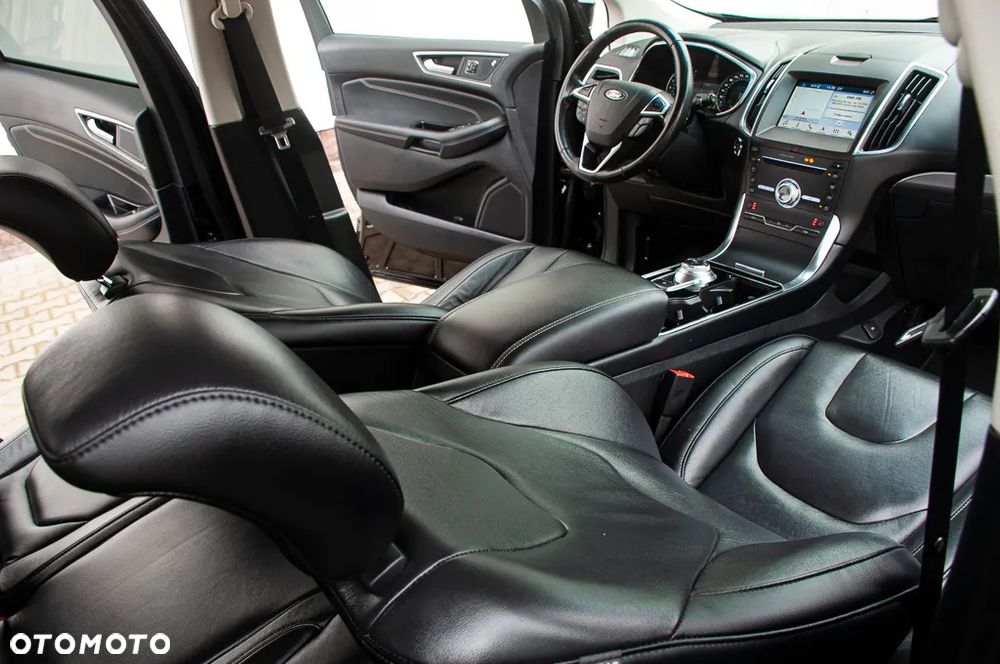 Ford Edge 2.0 EcoBlue Bi-Turbo 4x4 Titanium - 22