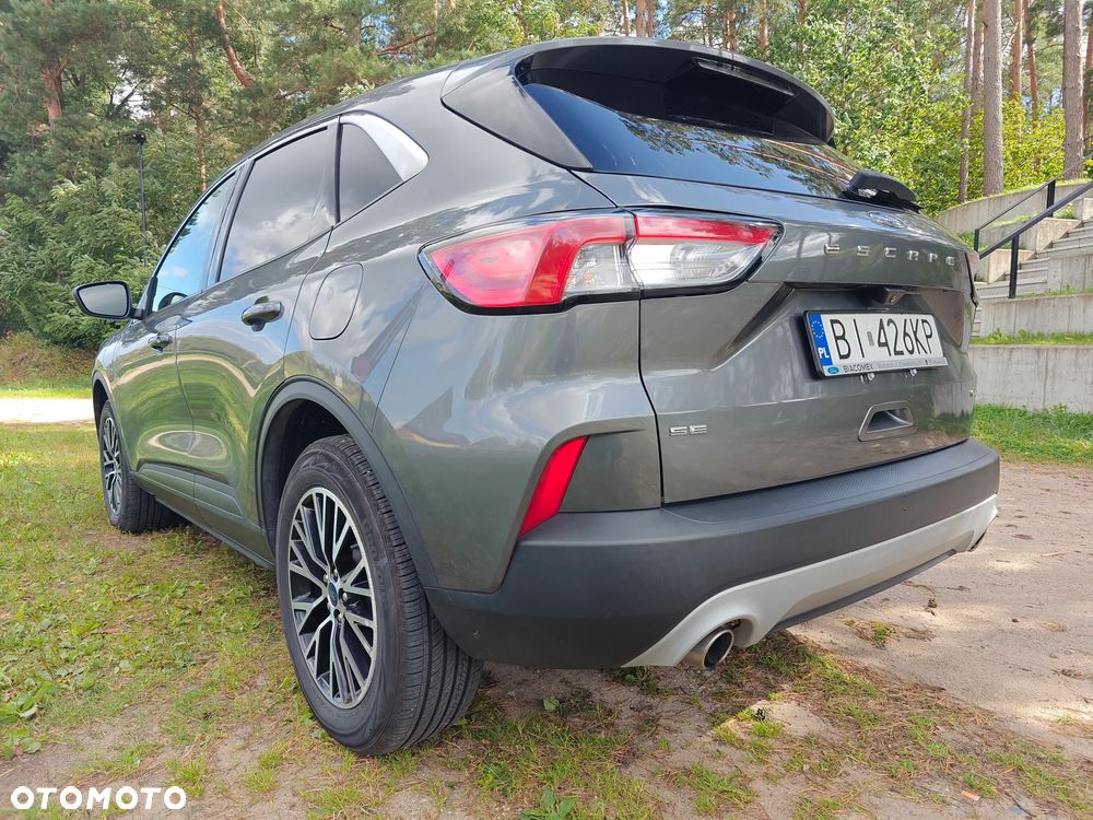 Ford Kuga - 9