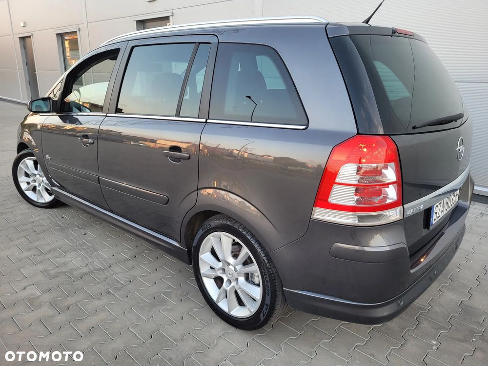 Opel Zafira 1.8 Sport - 6