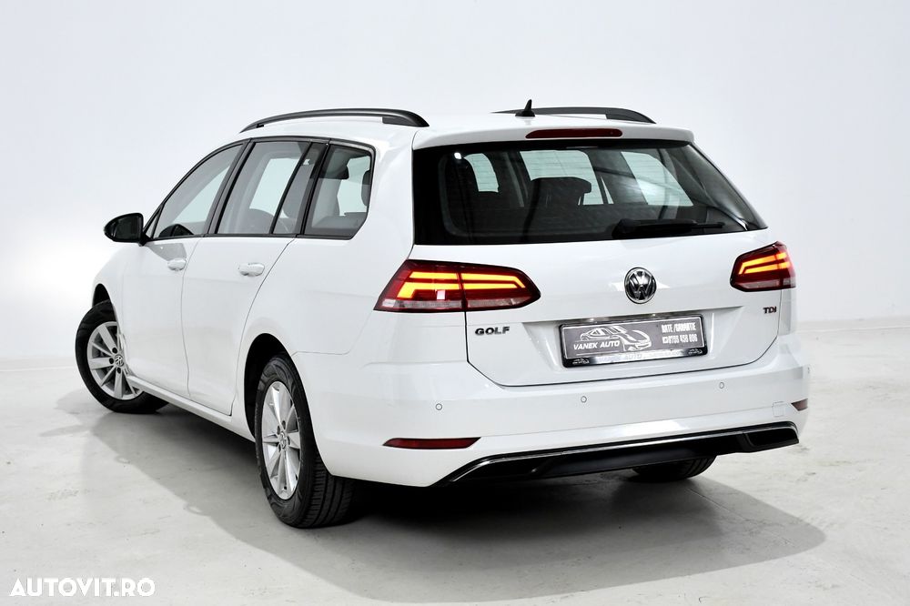 Volkswagen Golf - 3