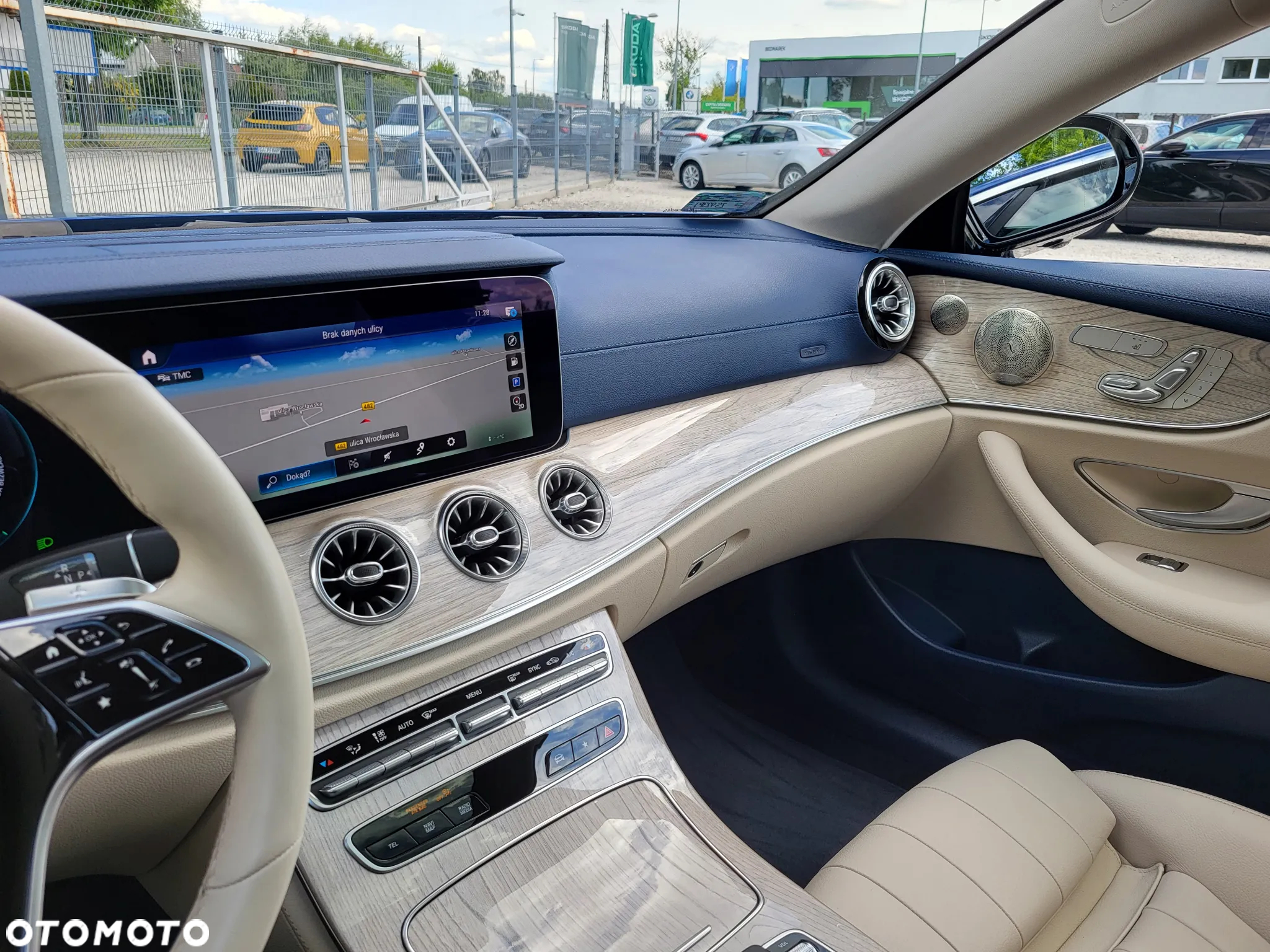 Mercedes-Benz Klasa E 200 Coupe 4-Matic 9G-TRONIC - 14