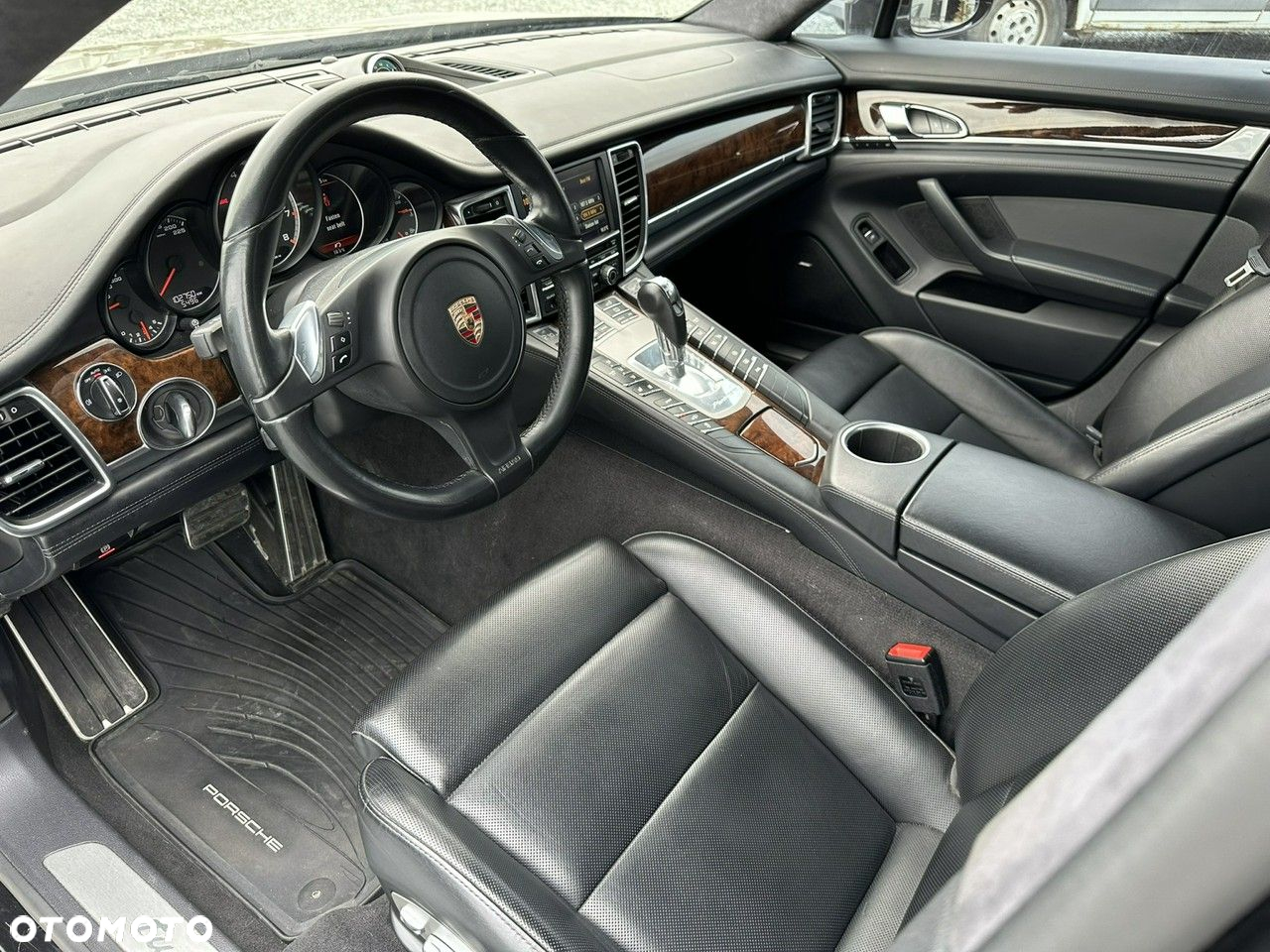 Porsche Panamera Turbo Executive - 11
