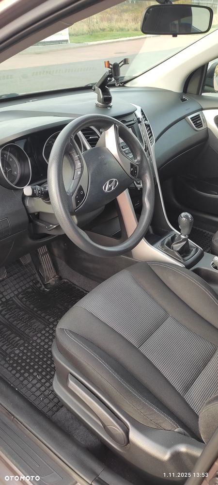 Hyundai i30 1.4 Classic + - 13