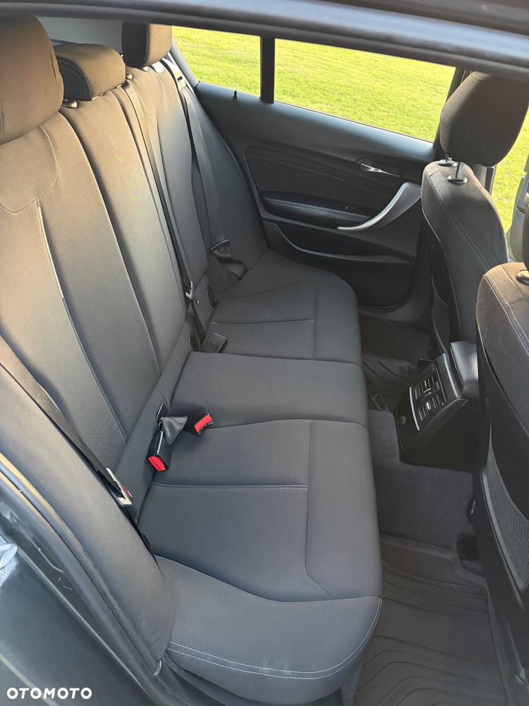 BMW Seria 1 116d Sport Line - 9
