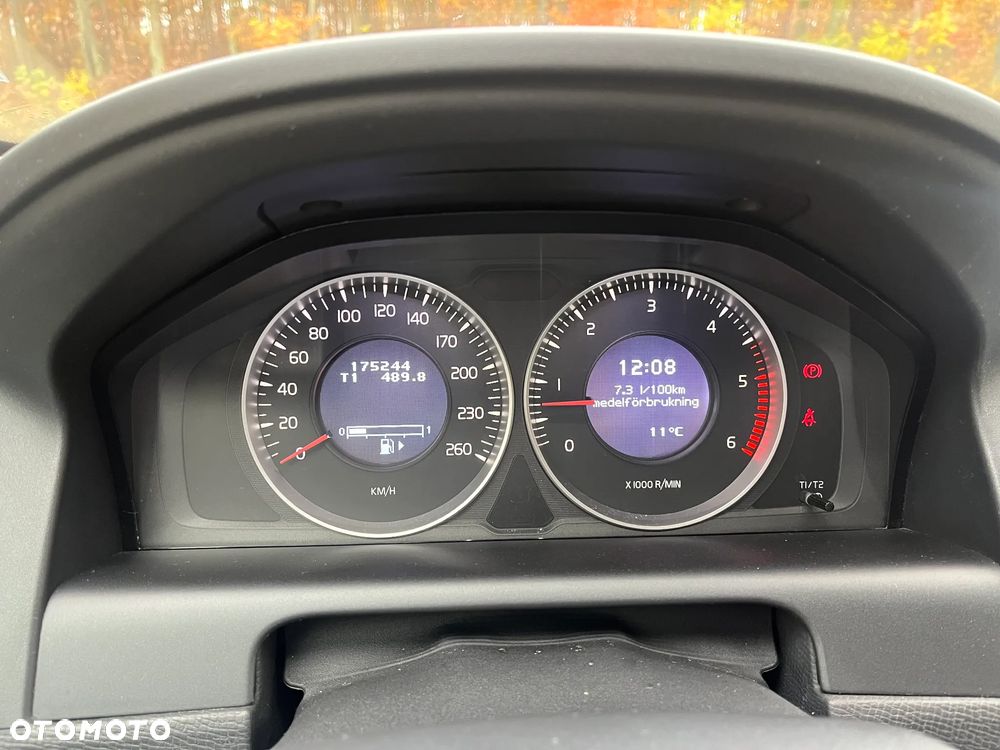 Volvo XC 60 DRIVe Momentum - 8