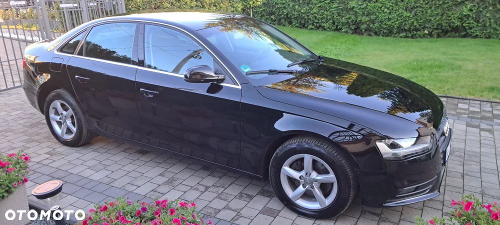 Audi A4 Limousine 2.0 TDI DPF Ambiente - 9