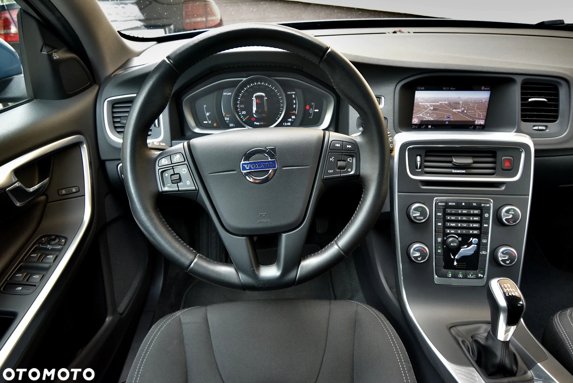 Volvo V60 D4 Linje Business - 15
