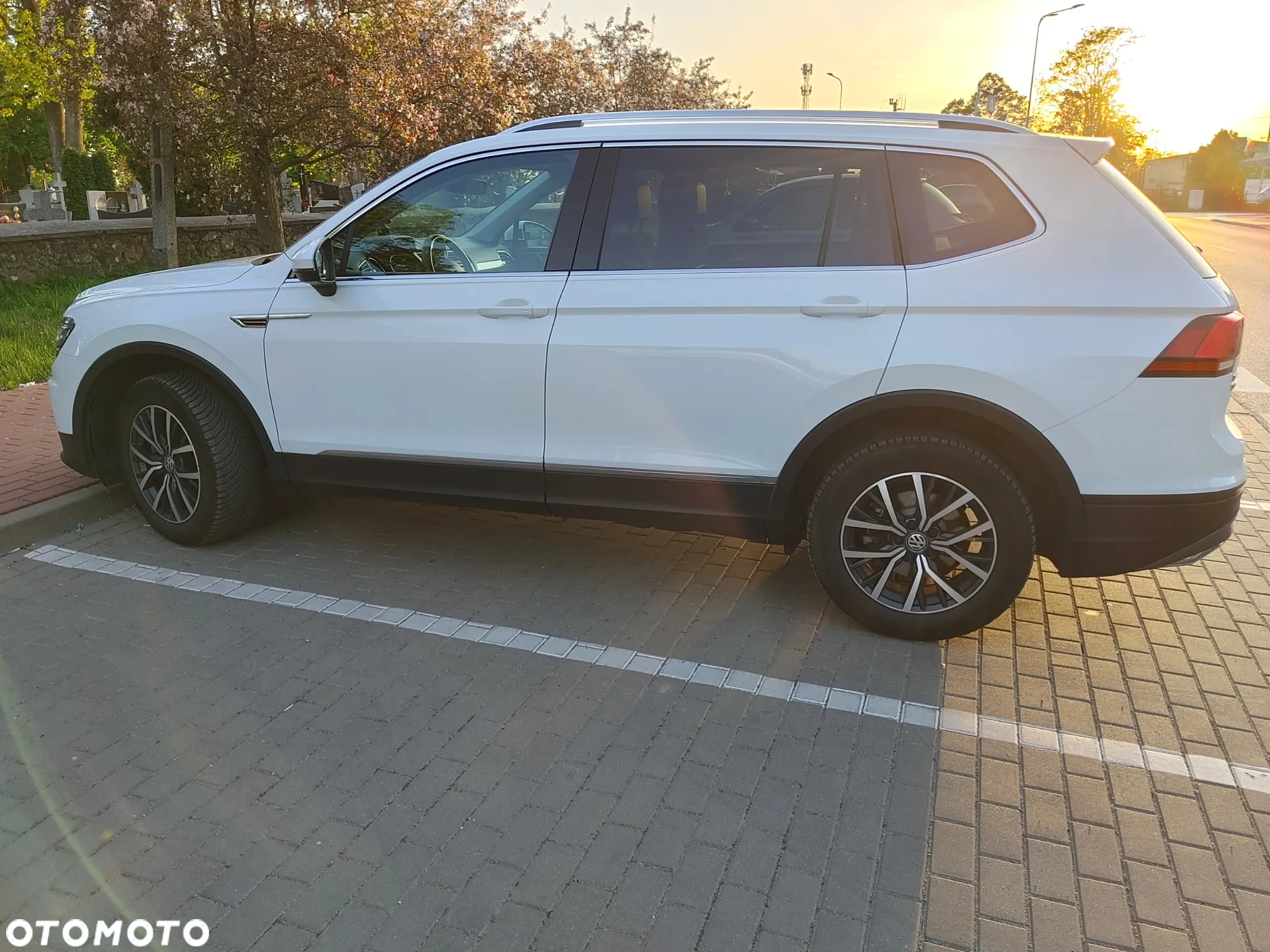 Volkswagen Tiguan - 13