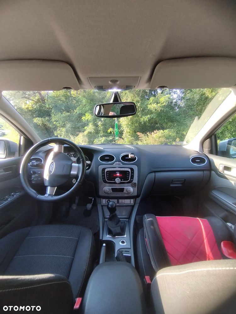 Ford Focus - 10