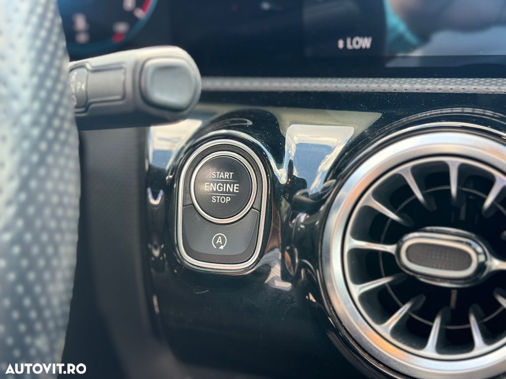 Mercedes-Benz A 200 d Sedan 8G-DCT AMG Line - 10