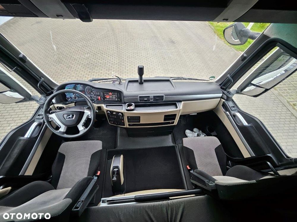 MAN TGX 26.460 KONTENER 8,2M 20EP XXL KABINA - 29
