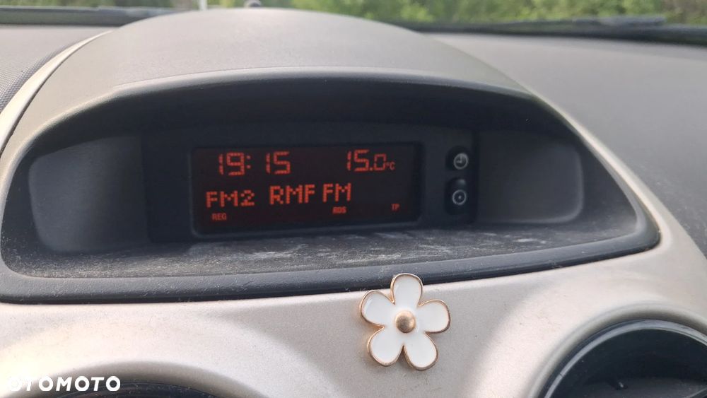 Na części Opel Corsa D silnik 1.3 CDTI A13DTC, Z13DTJ lakier Z20R skrzynia maska zderzak drzwi klapa szyba fotel kanapa lusterko lampa deska GWARANCJA !!! Przód Tył Zestaw Komplet Drzwi Klapa Zderzak Błotnik Maska Grill Atrapa Szyba Pas Lampa Lusterko Boczki Fotel Kanapa Kokpit Deska Rozdzielcza Przełącznik Włącznik Sterownik Przewody Wiązka Instalacja Moduł Komputer Czujnik Listwa Pompa Alternator Wtryski Głowica Rozrusznik Kompresor Sprzęgło Dwumas Silnik  Skrzynia ABS Klimatyzacji Paliwa Wspomagania Kolektor Turbina Przepustnica Zawór Chłodnica Koło Hak Belka Sanki Zawieszenie Mcpherson Półoś Amortyzator Wydech Tłumik Zacisk - 14