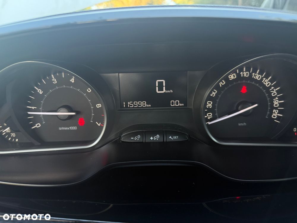 Peugeot 208 PureTech 82 Start & Stop Style - 24