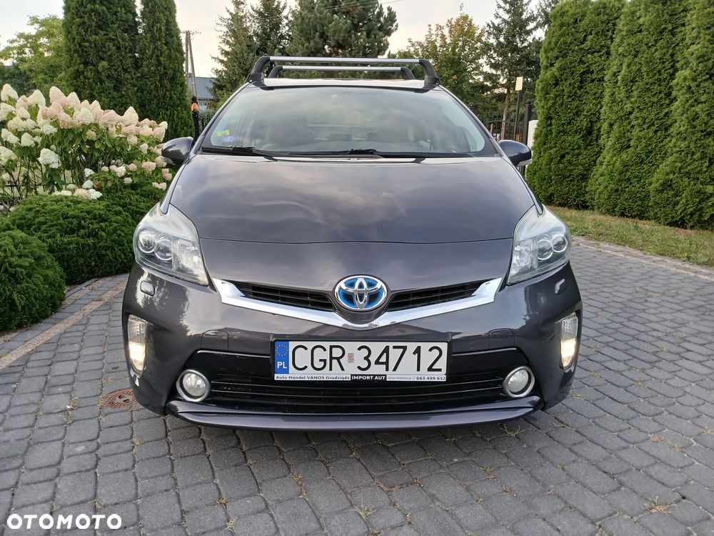 Toyota Prius (Hybrid) Executive - 7