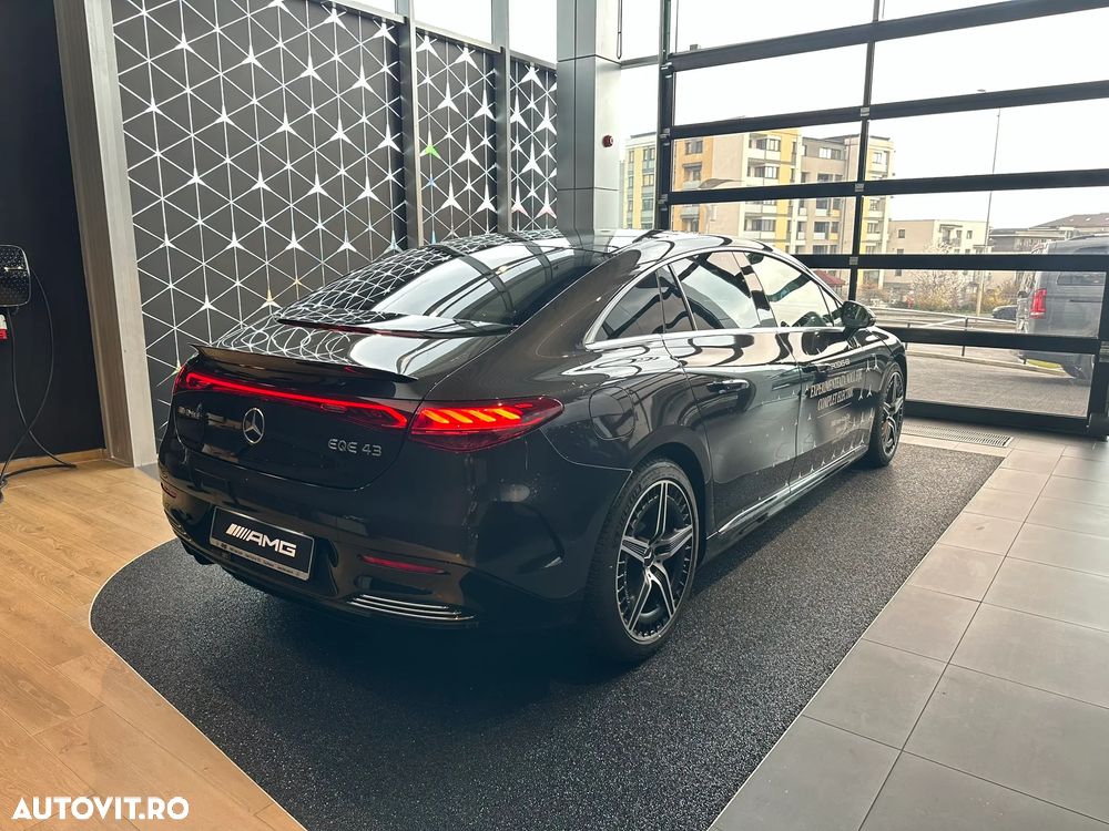 Mercedes-Benz EQE AMG 43 4MATIC - 3