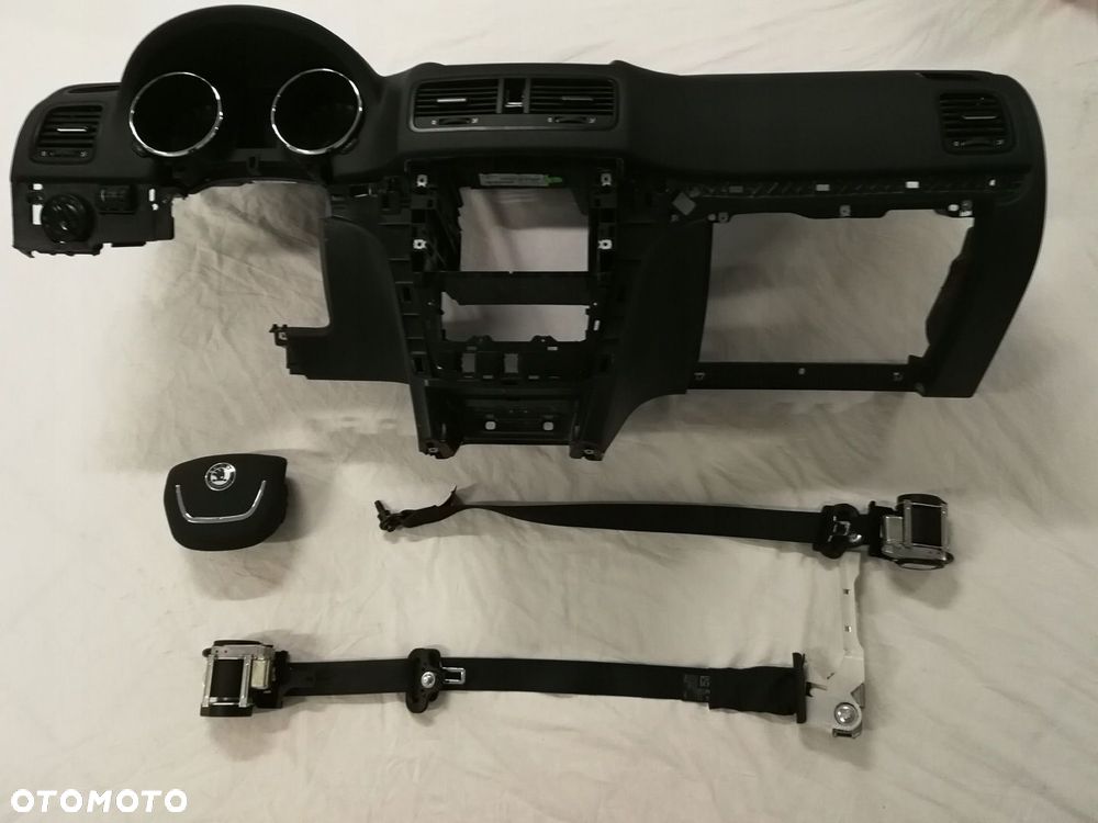 DESKA ROZDZIELCZA AIRBAG SKODA YETI