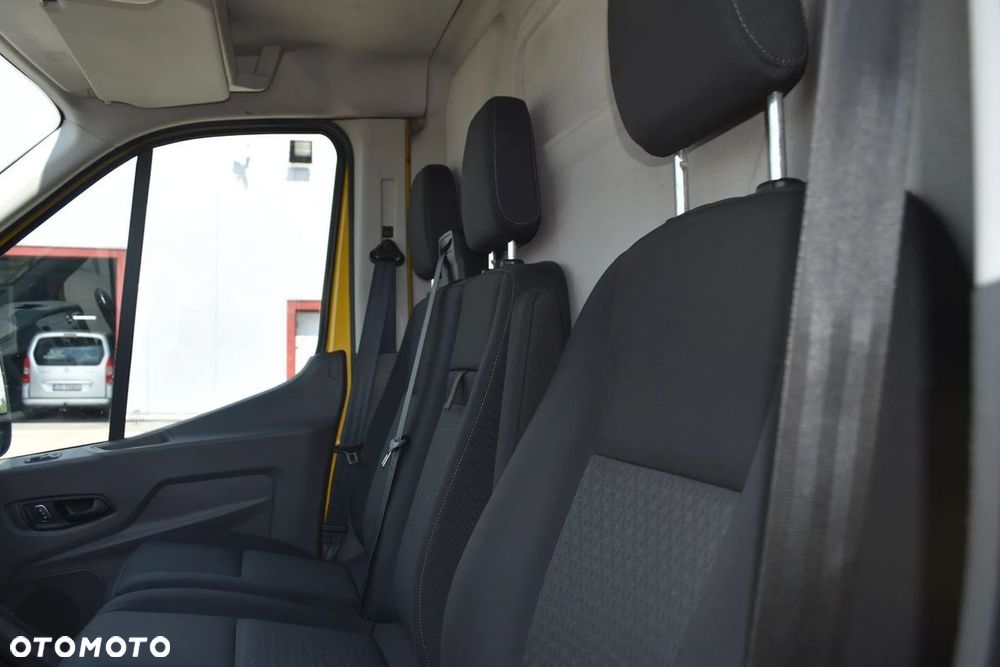 Ford Transit - 17