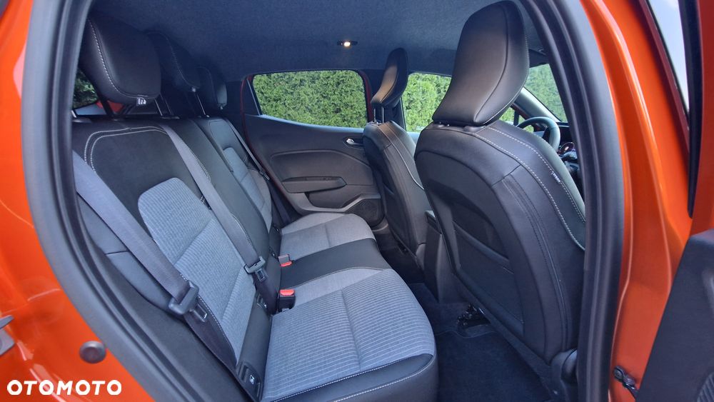 Renault Clio - 30