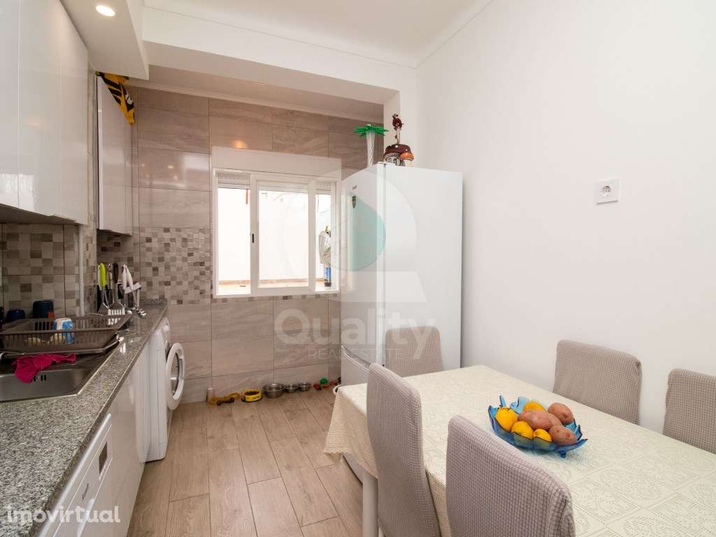 Apartamento R/C t2 remodelado com logradouro na Baixa da Banheira - Grande imagem: 2/27