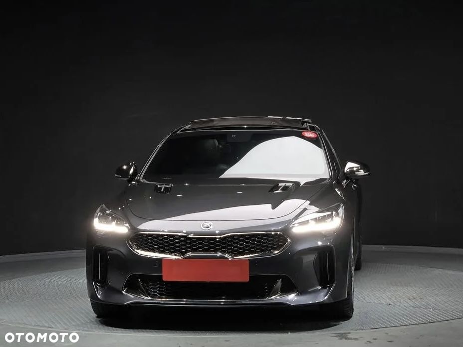 Kia Stinger 3.3 T-GDI V6 GT AWD - 4