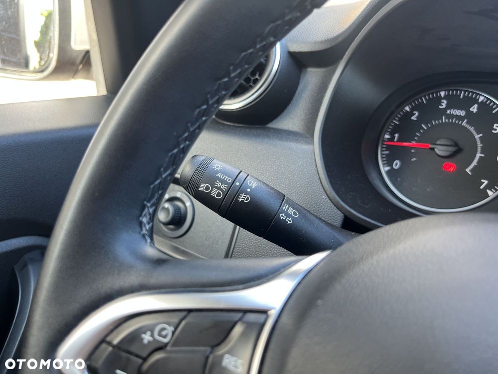 Dacia Duster 1.6 SCe Essential - 24