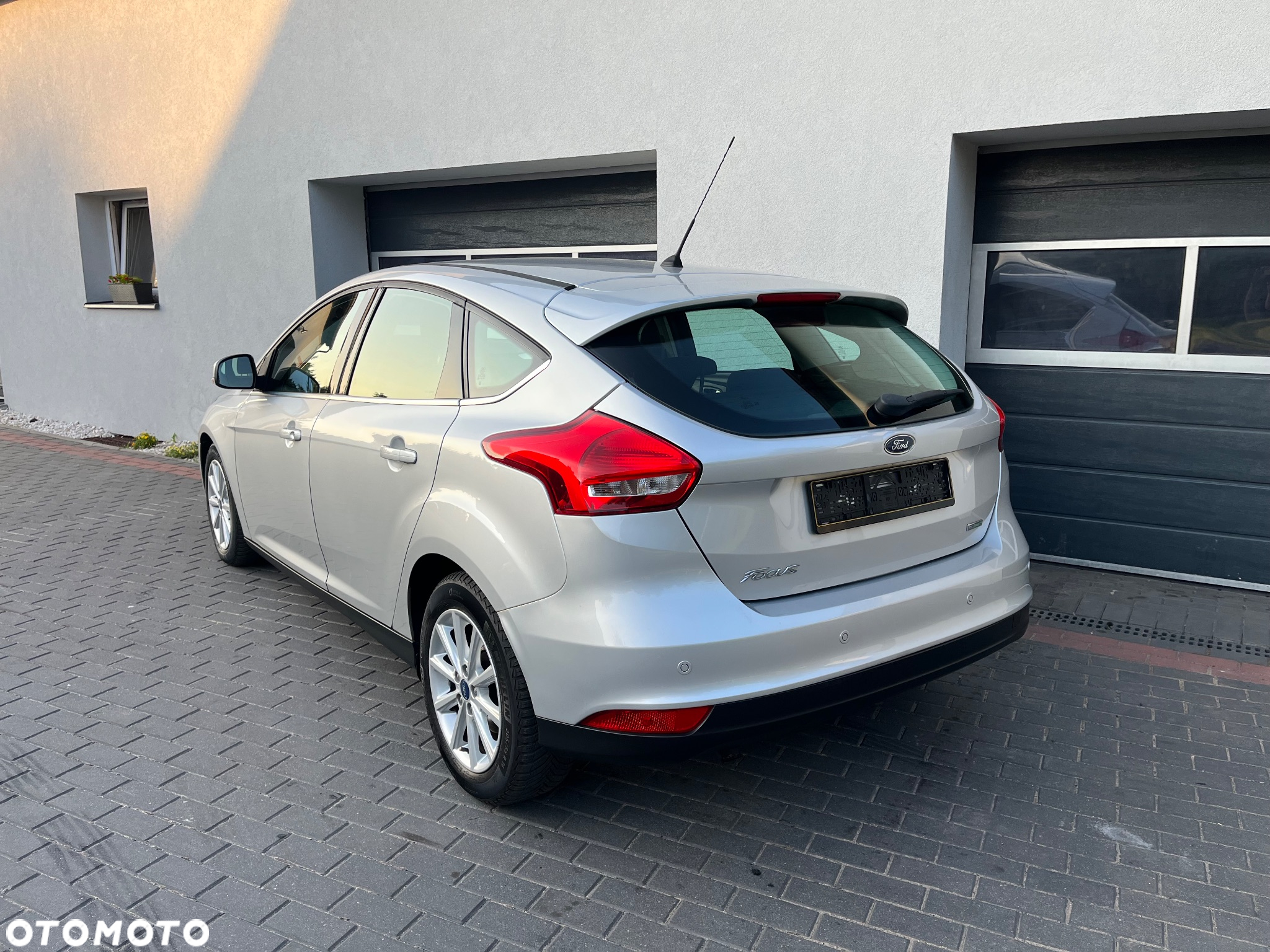 Ford Focus 1.0 EcoBoost Hybrid TITANIUM X - 6