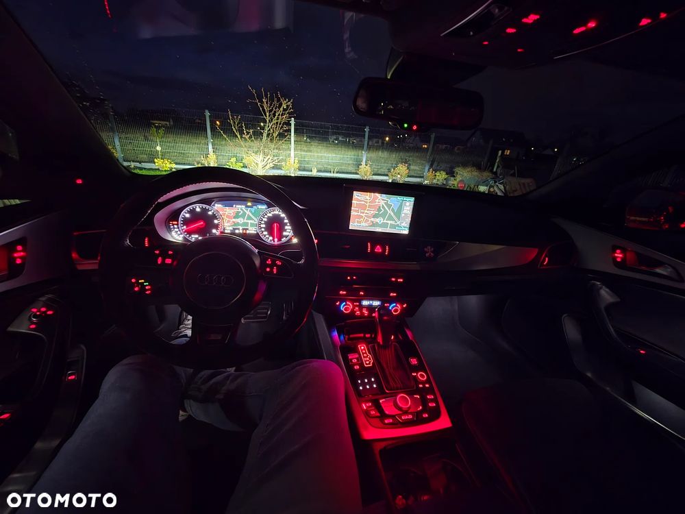 Audi A6 Avant 2.0 TDI quattro S tronic - 17