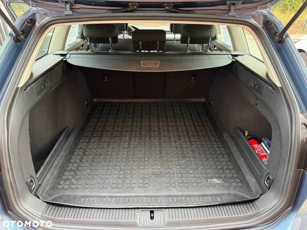 Volkswagen Passat 1.8 TSI BMT Comfortline - 20