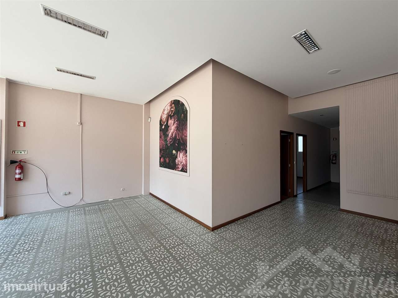 Loja  Arrendamento em São João da Madeira,São João da Madeira - Grande imagem: 5/22