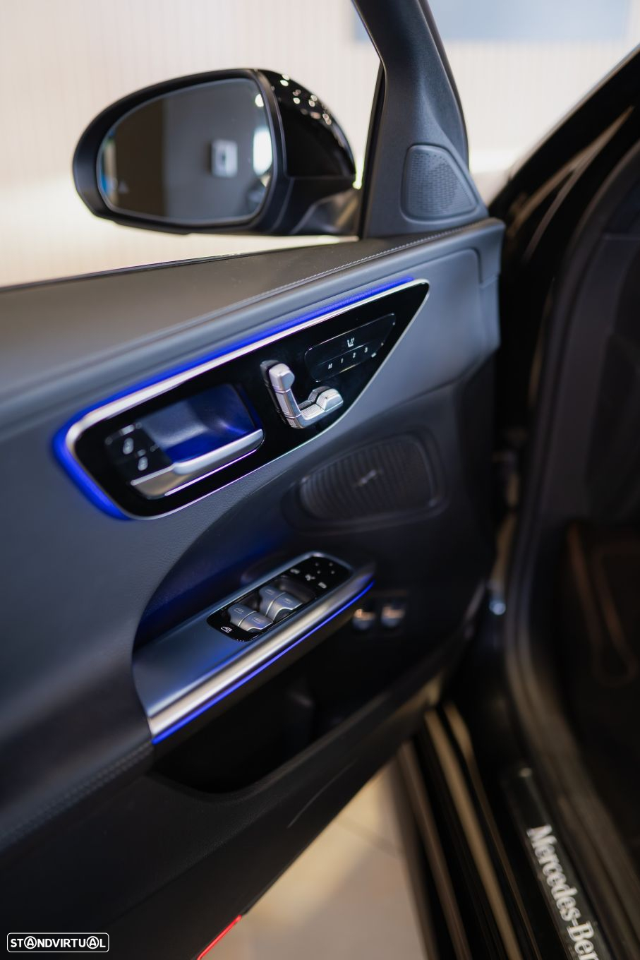 Mercedes-Benz C 300 e AMG Line - 22