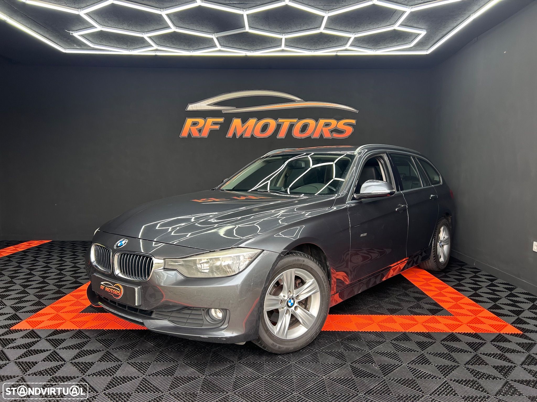 BMW 318 d Touring Navigation - 1