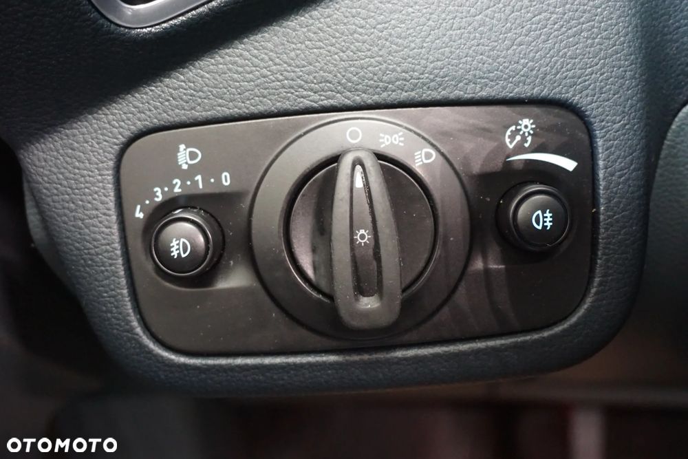 Ford C-MAX 1.6 FF Ambiente - 27
