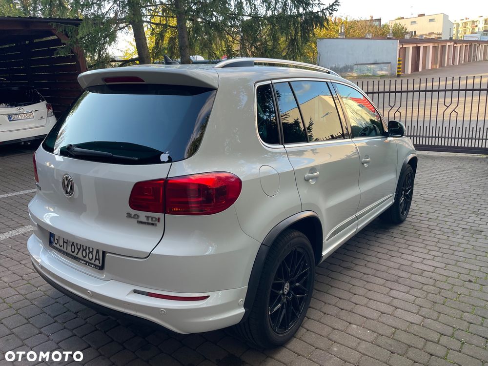 Volkswagen Tiguan 2.0 TDI 4Mot Perfectline R-Style DSG - 12