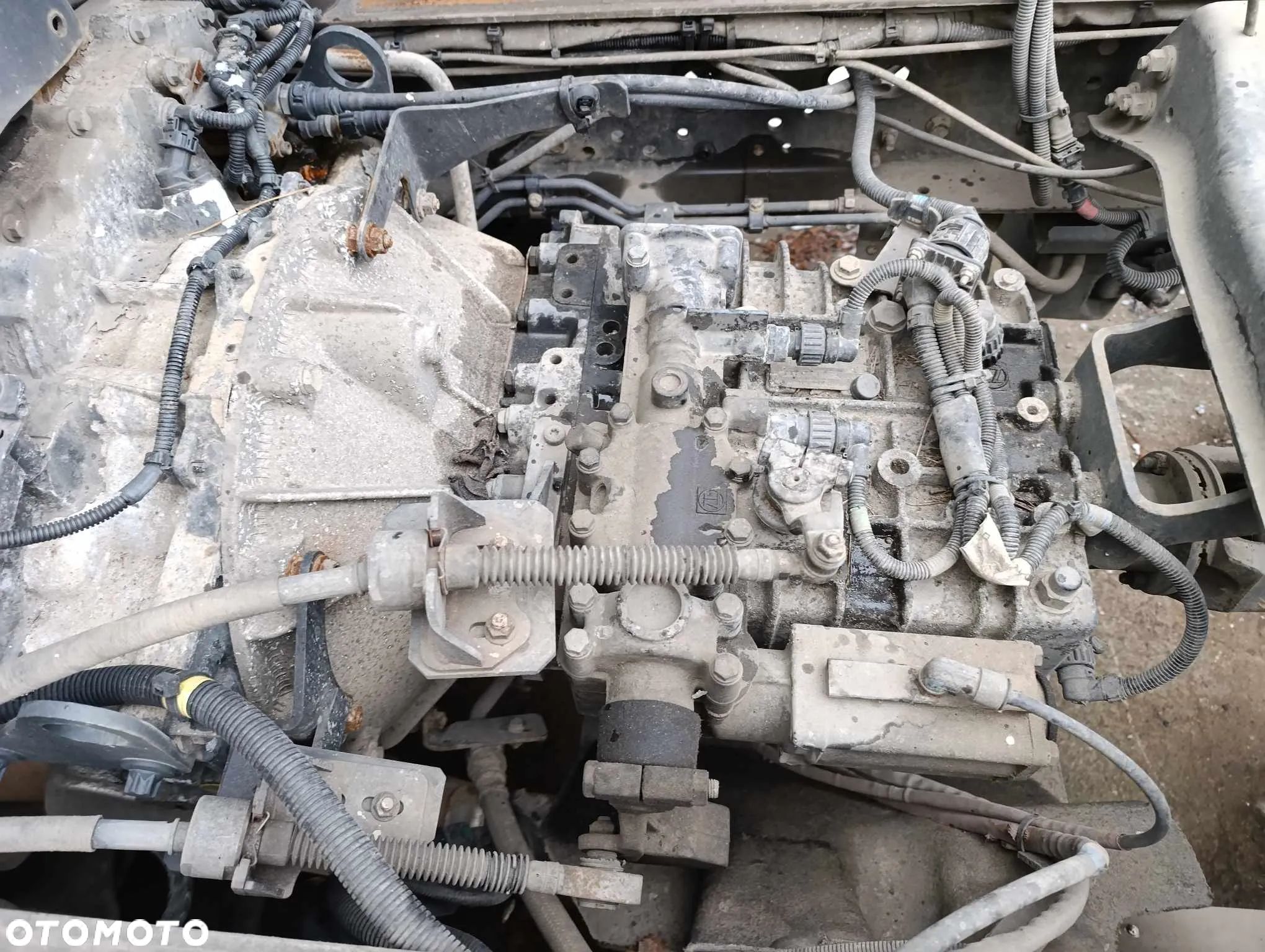 SKRZYNIA BIEGÓW RENAULT MIDLUM ZF Ecolite 6S850 - 1