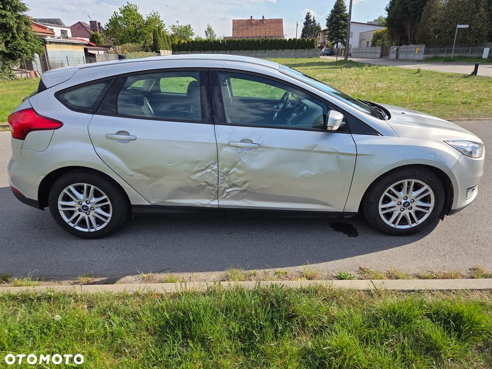 Ford Focus - 8