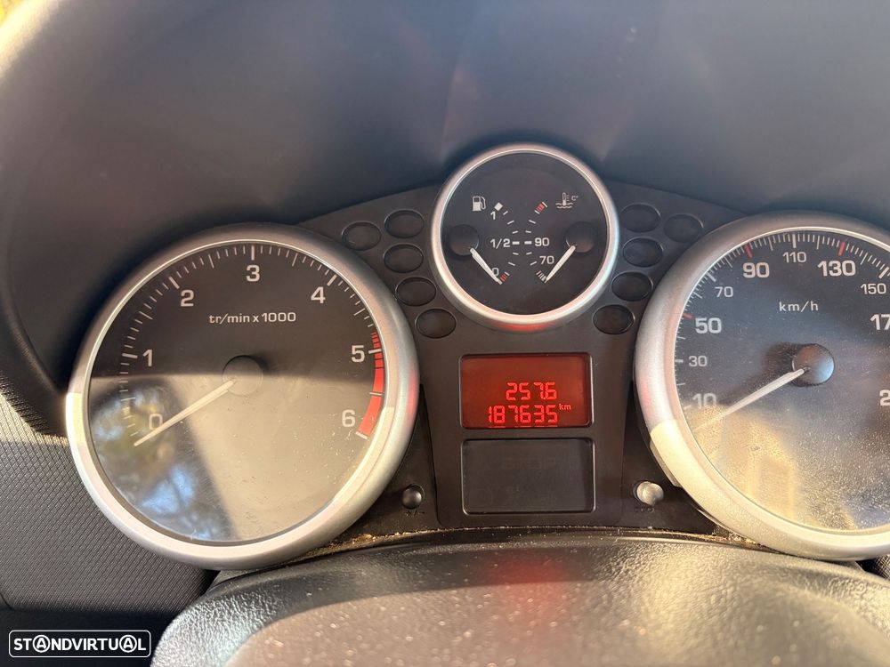 Peugeot 207 1.4 HDi Urban - 13