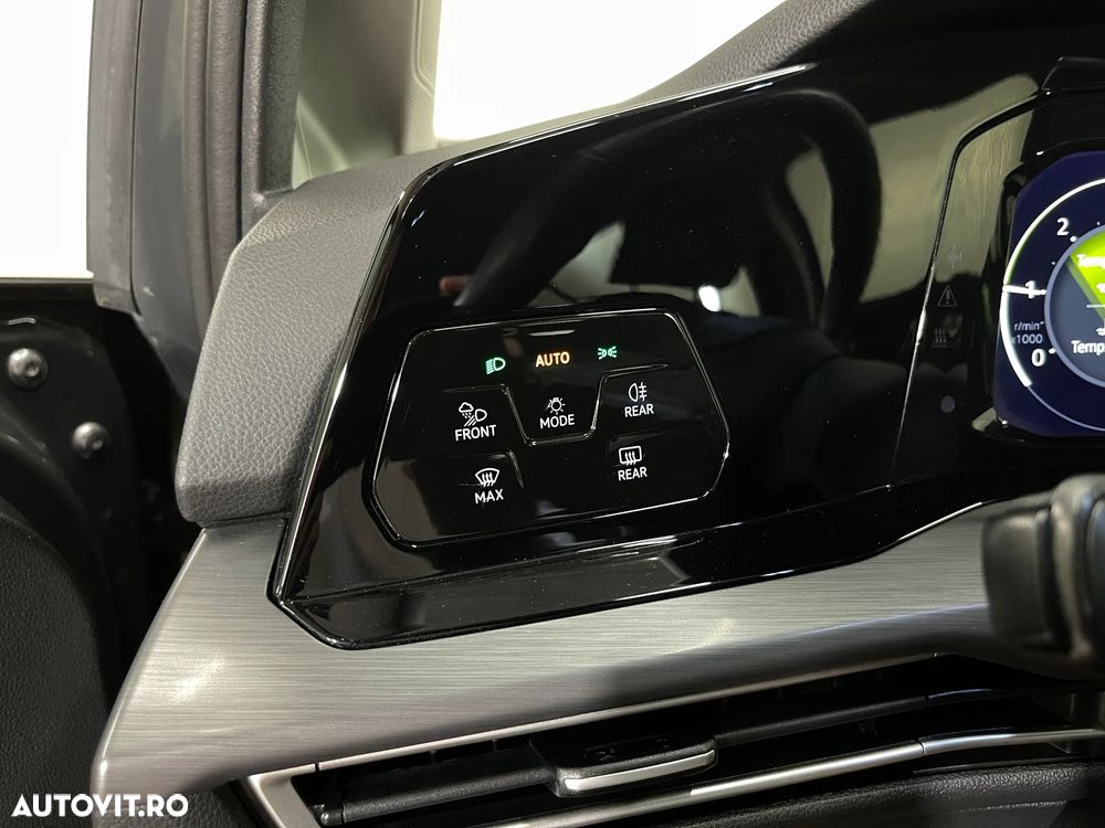 Volkswagen Golf 2.0 TDI DSG Style - 24