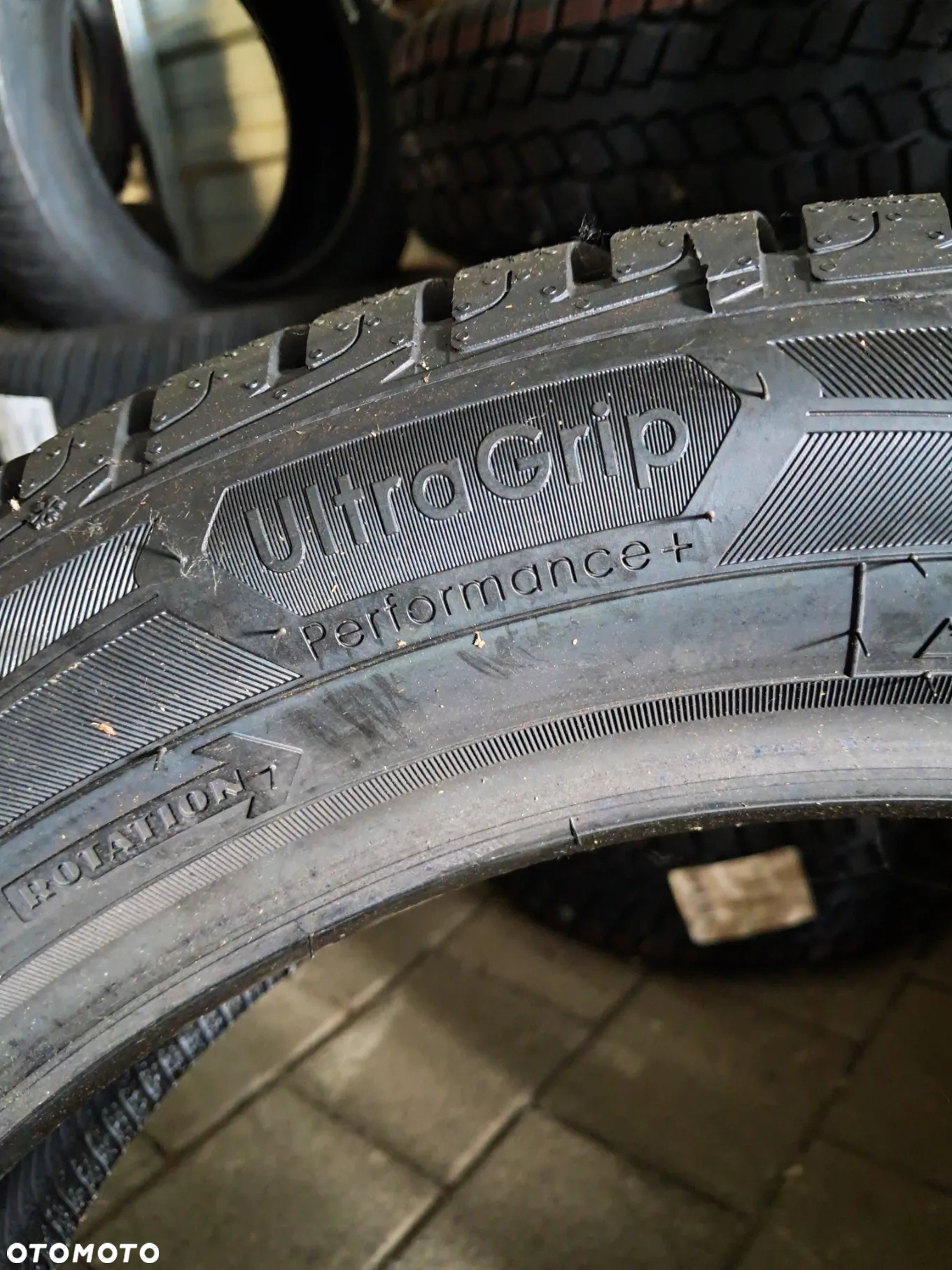 Nowe Opony Zimowe GoodYear  UGP+ 205/55R19 97V XL - 5