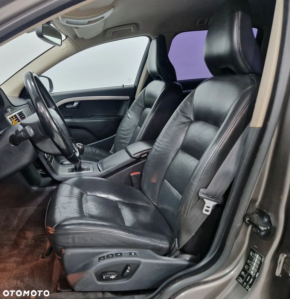 Volvo V70 - 8