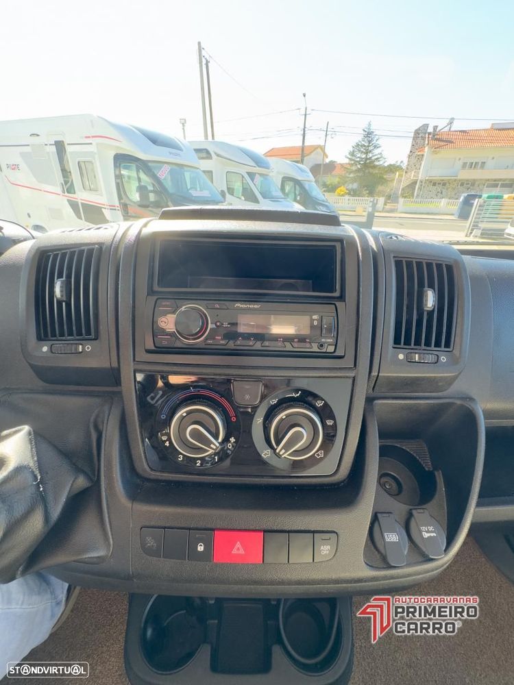 Bavaria Style I740 c.central e basculante - 52