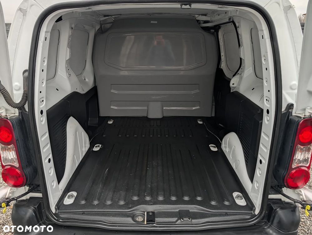 Peugeot PARTNER - 13