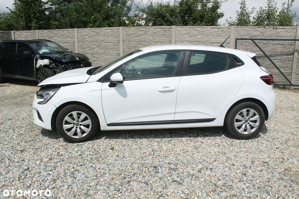 Renault Clio - 8