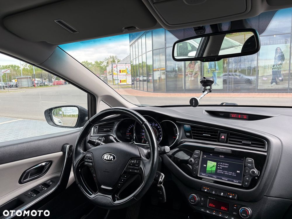 Kia Ceed - 15