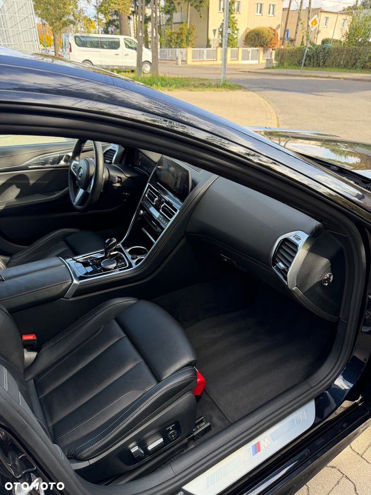 BMW Seria 8 840i xDrive - 12